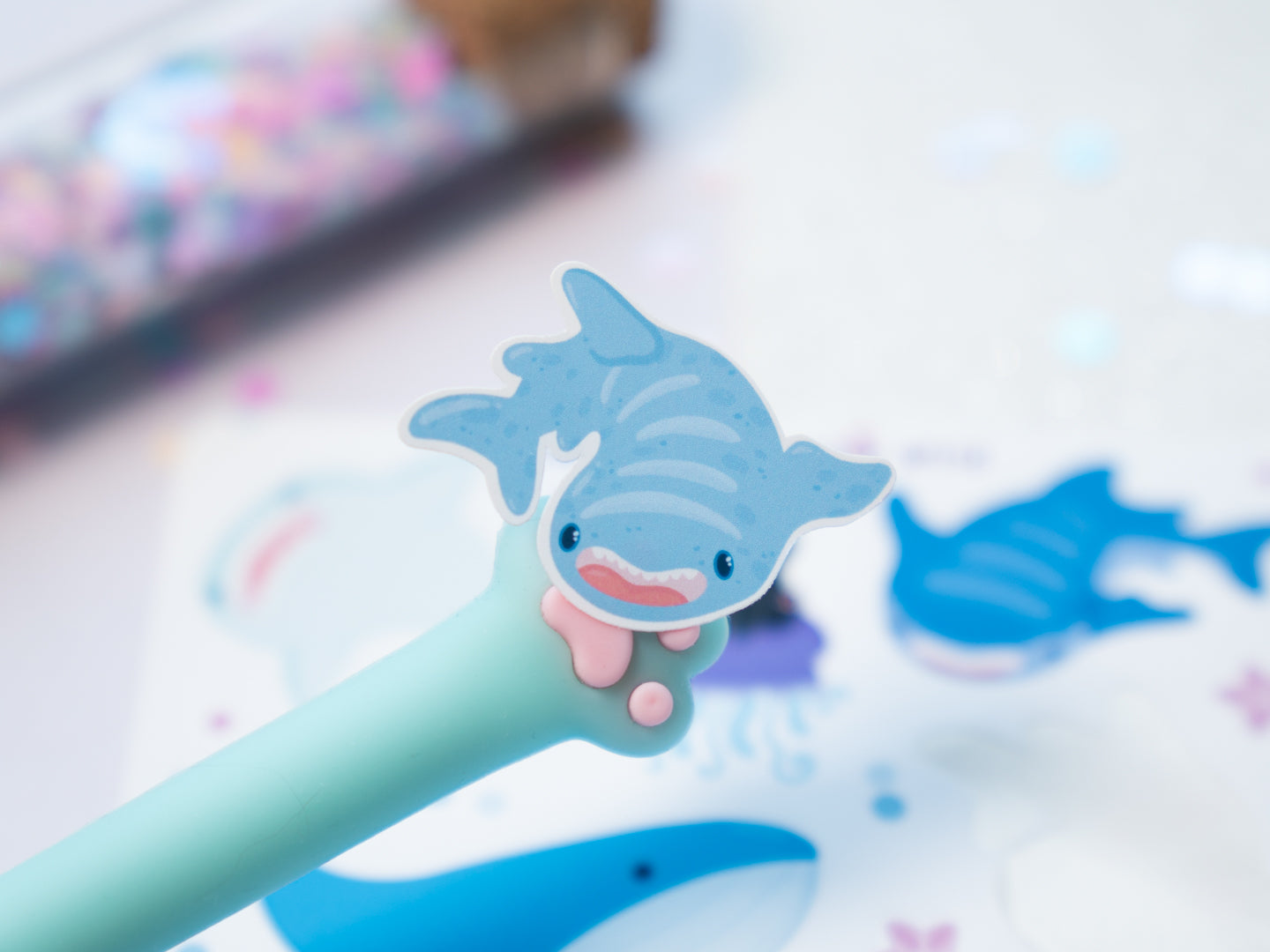 Feuille d’autocollants Baleines et Chatons Kawaii