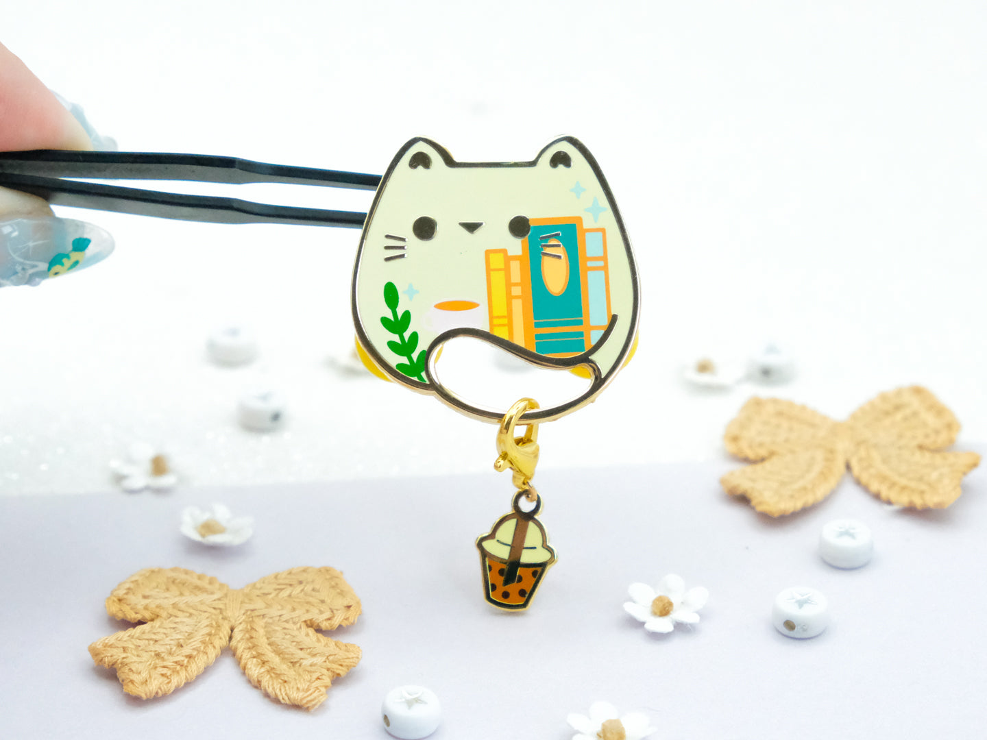 Pins Chats Livres - Charm-ing Collection