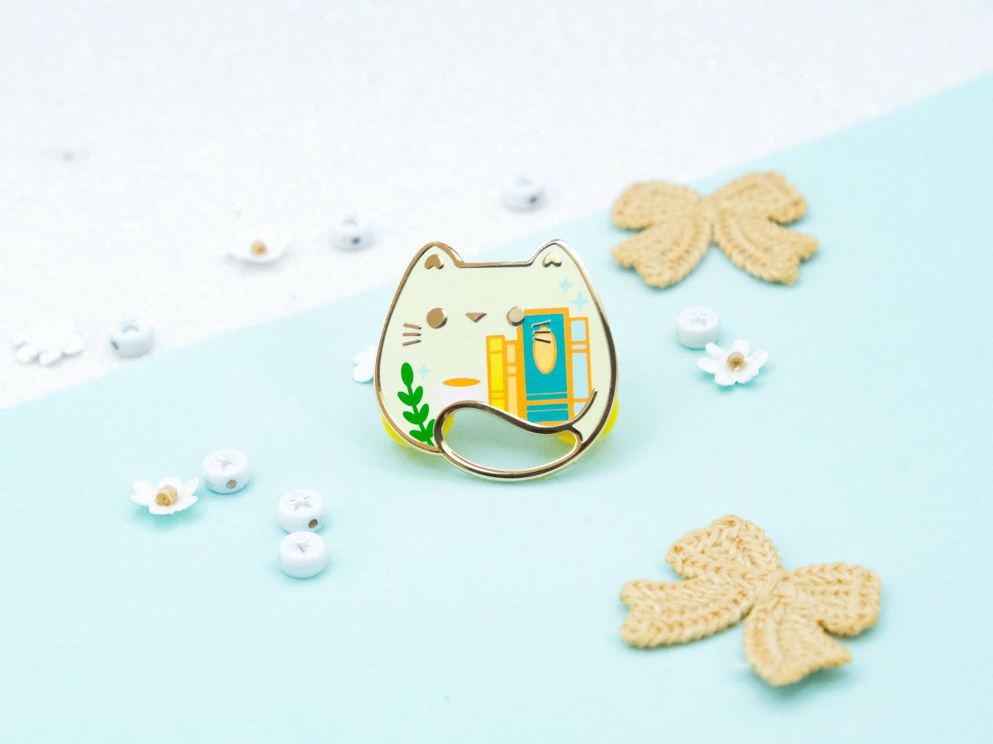 Pins Chats Livres - Charm-ing Collection