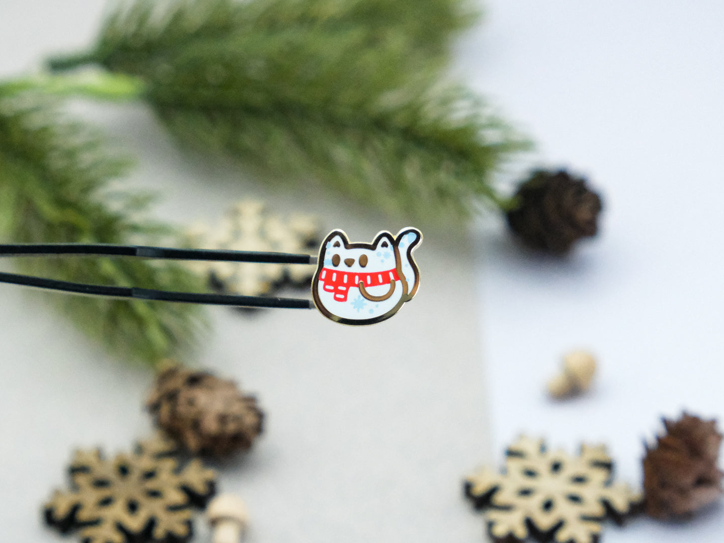 Snowy Scarf Cat Enamel Pin - Teeny Tinycats Christmas