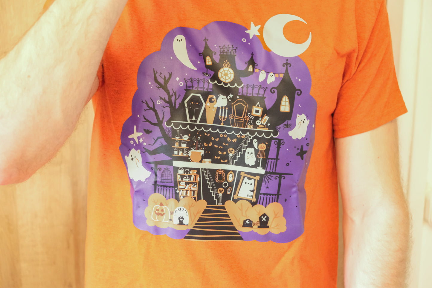 T-shirt Manoir Mignon d'Halloween