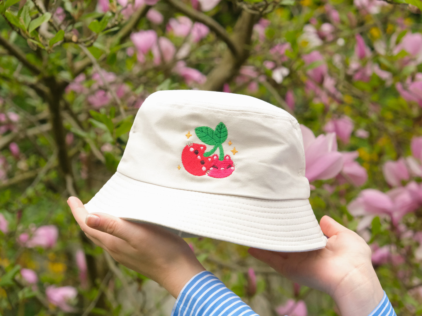 Bob Beige Chat Cerise