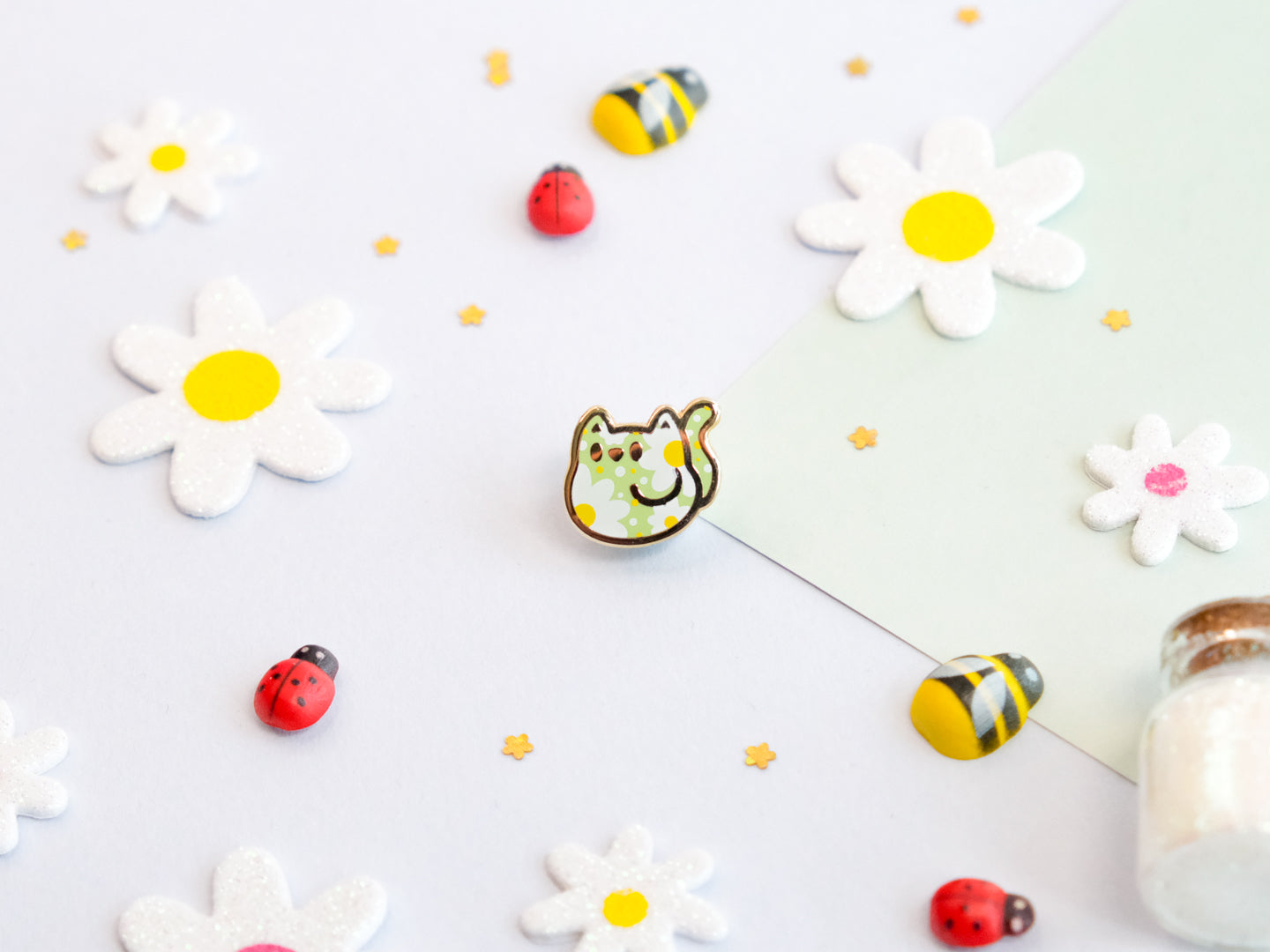 Mini Pins Chat Mignon avec Marguerites - Tinycats