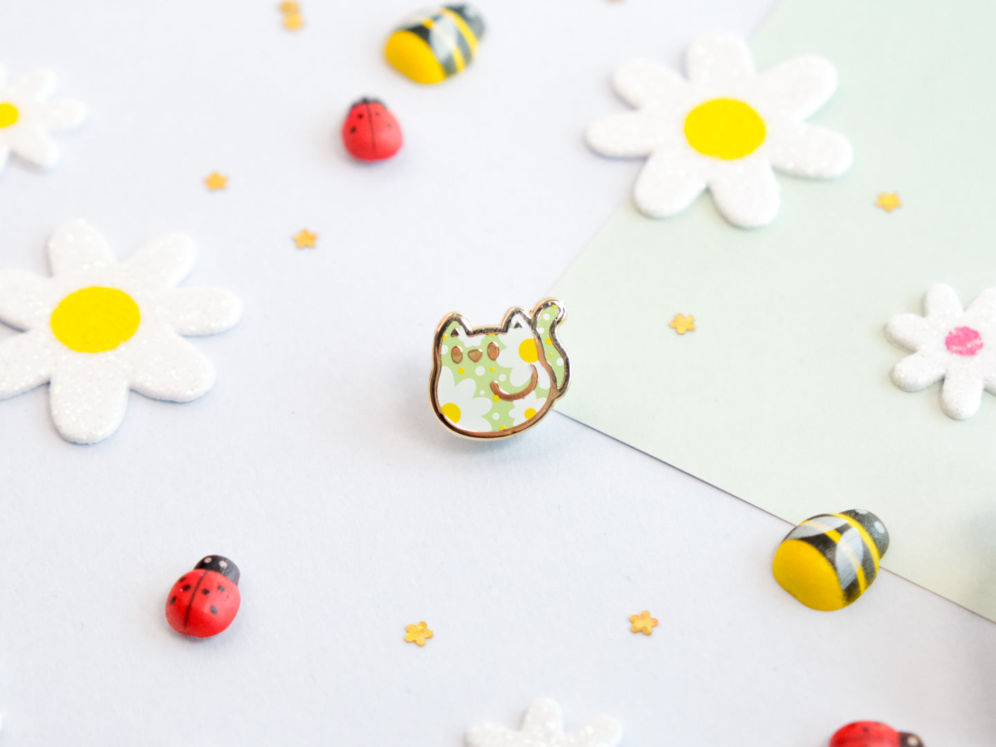 Mini Pins Chat Mignon avec Marguerites - Tinycats