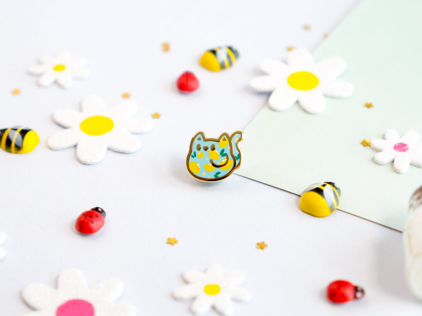 Mini Pins Chat Mignon avec des Citrons - Tinycats
