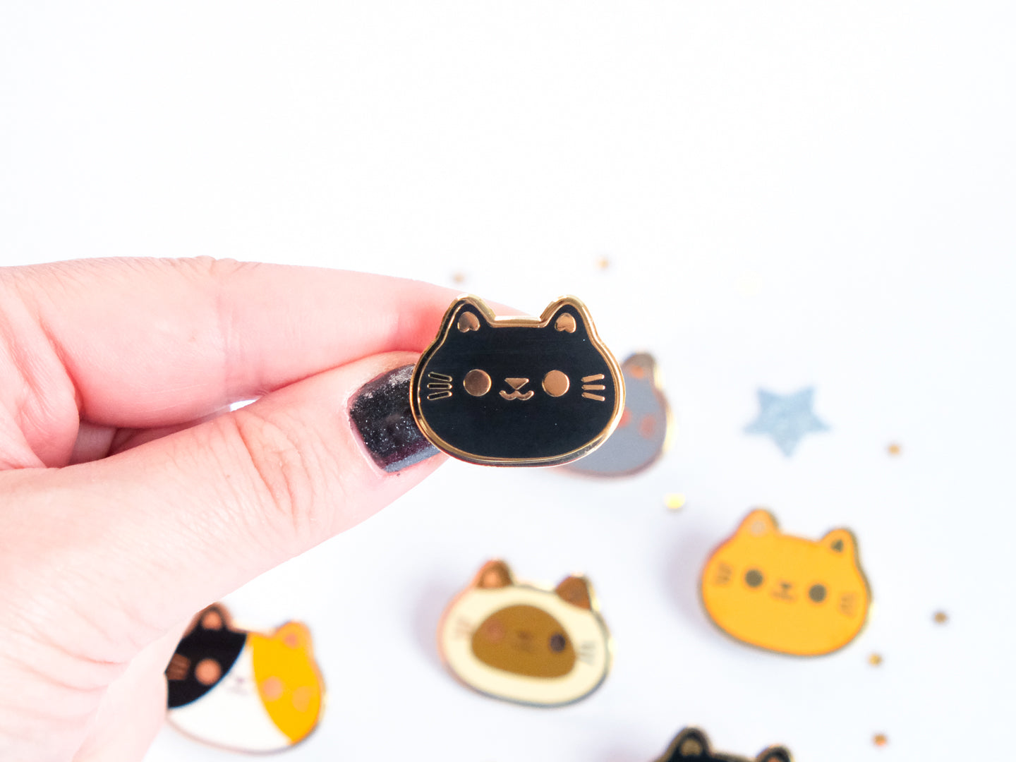 Pins Tête de Chat Rond et Mignon