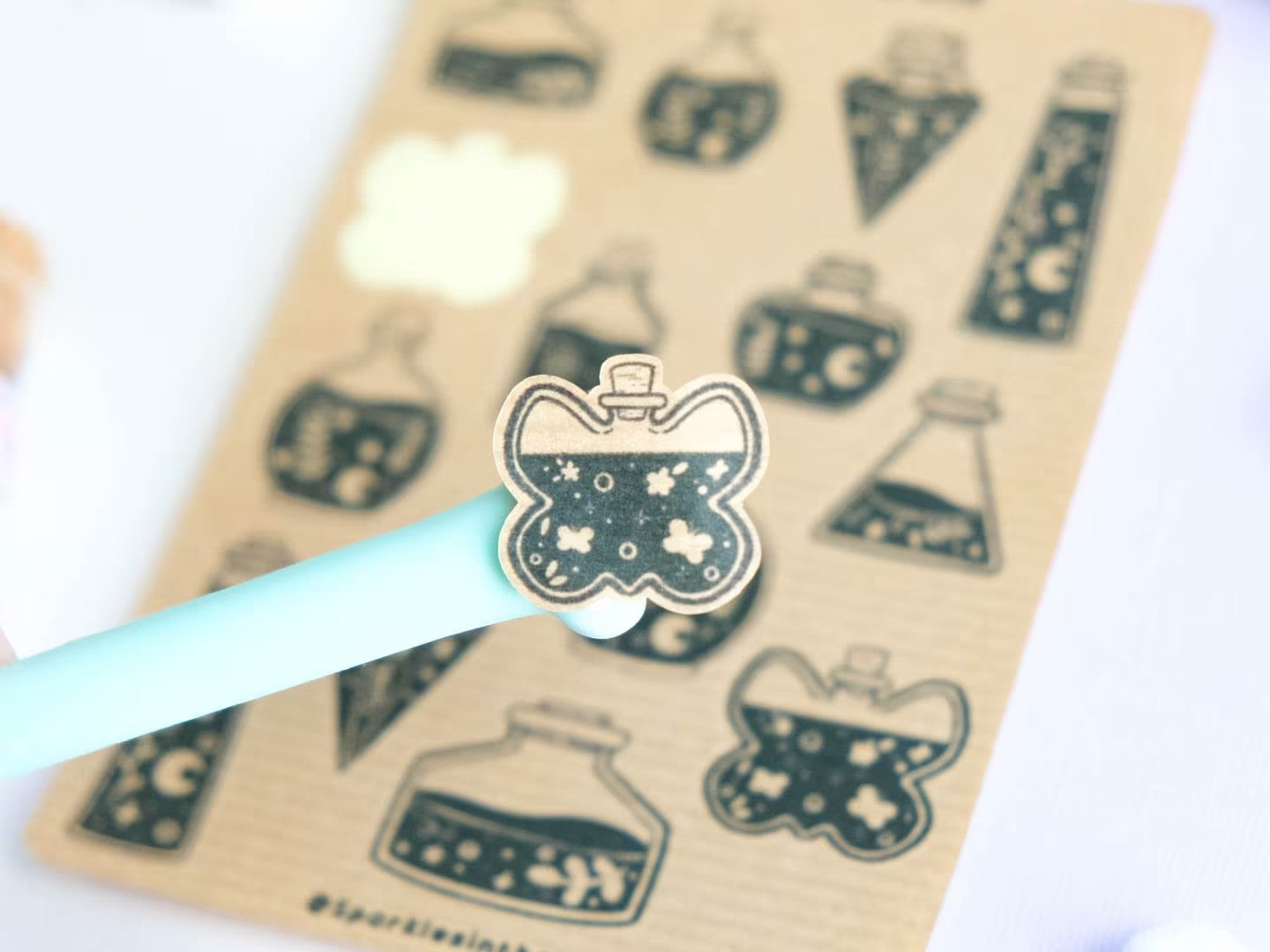 Feuille d’autocollants Kraft potion magique Kawaii