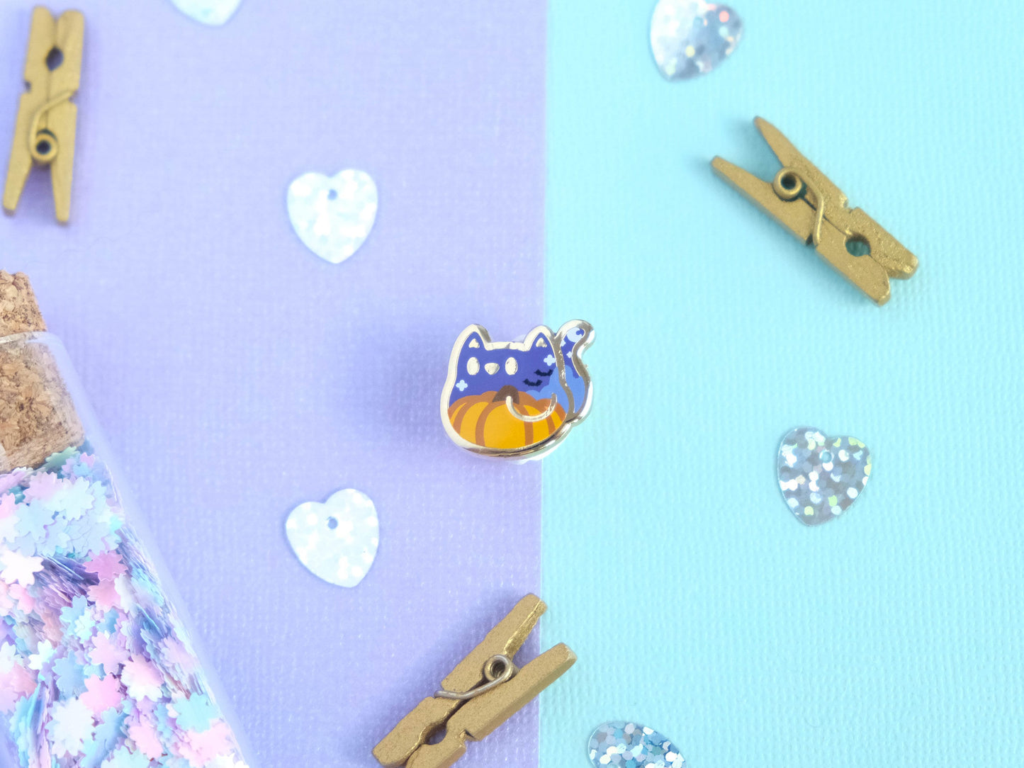 LIMITED EDITION - Mini Hard Enamel Pin Cute Cat with pumpkin for Halloween perfect as board filler pin