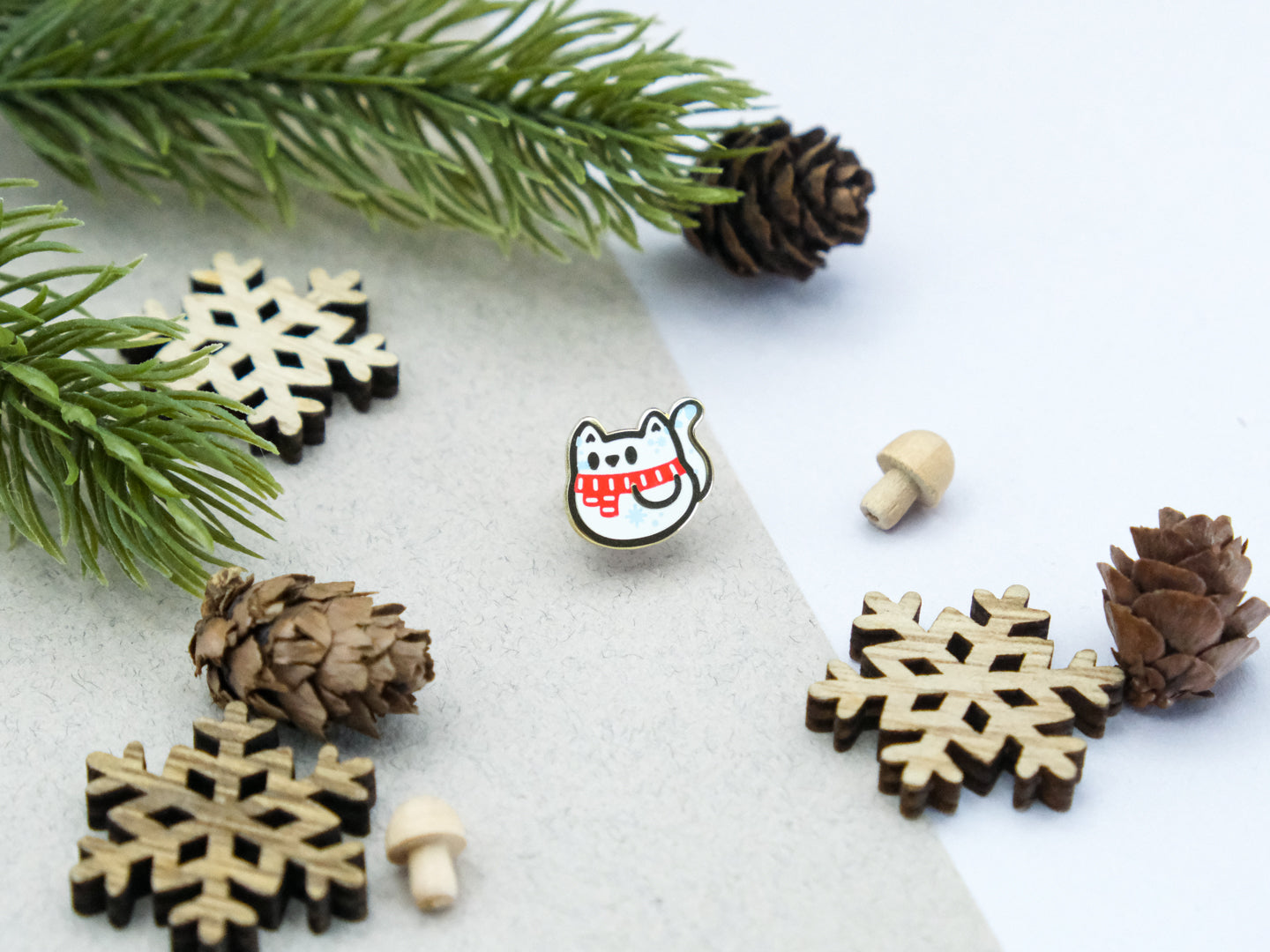 Snowy Scarf Cat Enamel Pin - Teeny Tinycats Christmas