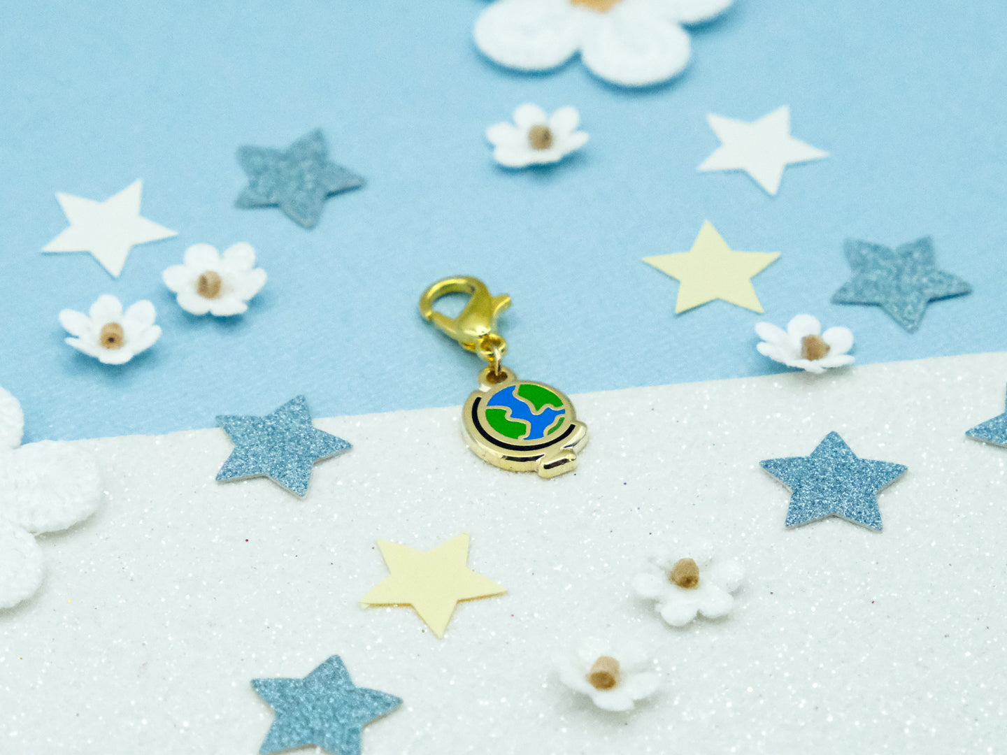 Earth Globe Charm - Charm-ing Collection