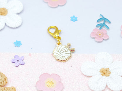 Charm Pelote de Laine Blanche - Charm-ing Collection