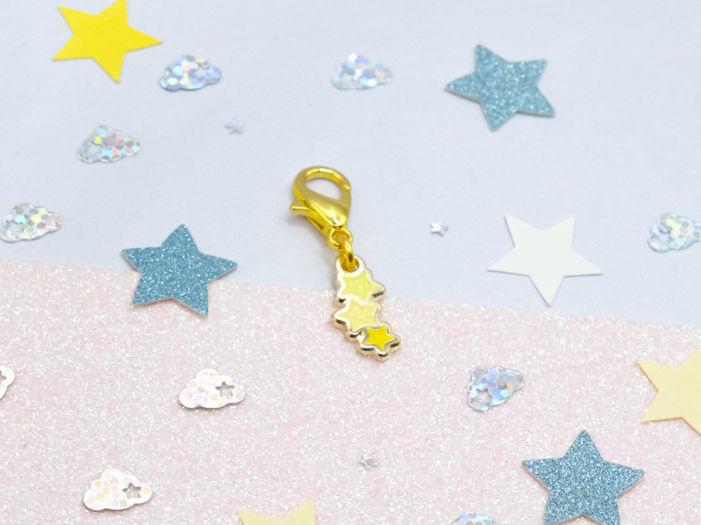 Charm Triple Étoile Jaune - Charm-ing Collection