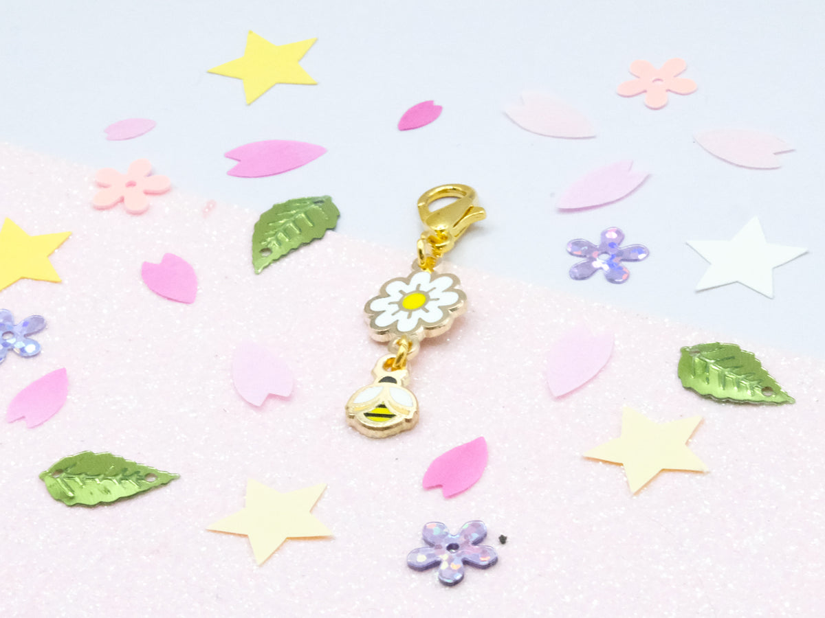 Pâquerette & Abeille Duo Charm - Charm-ing Collection