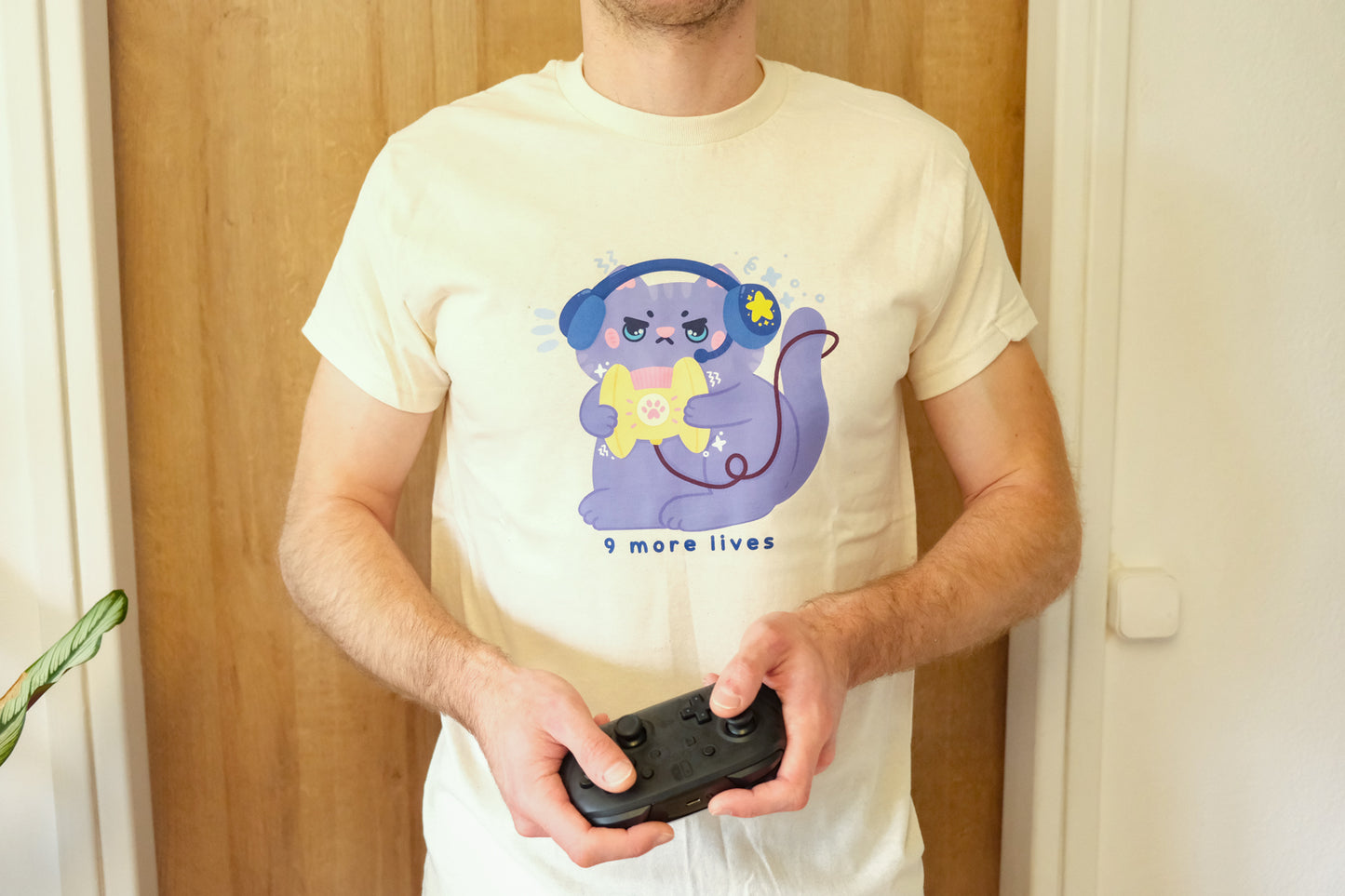 T-Shirt Chat Gamer Kawaii "9 More Lives"