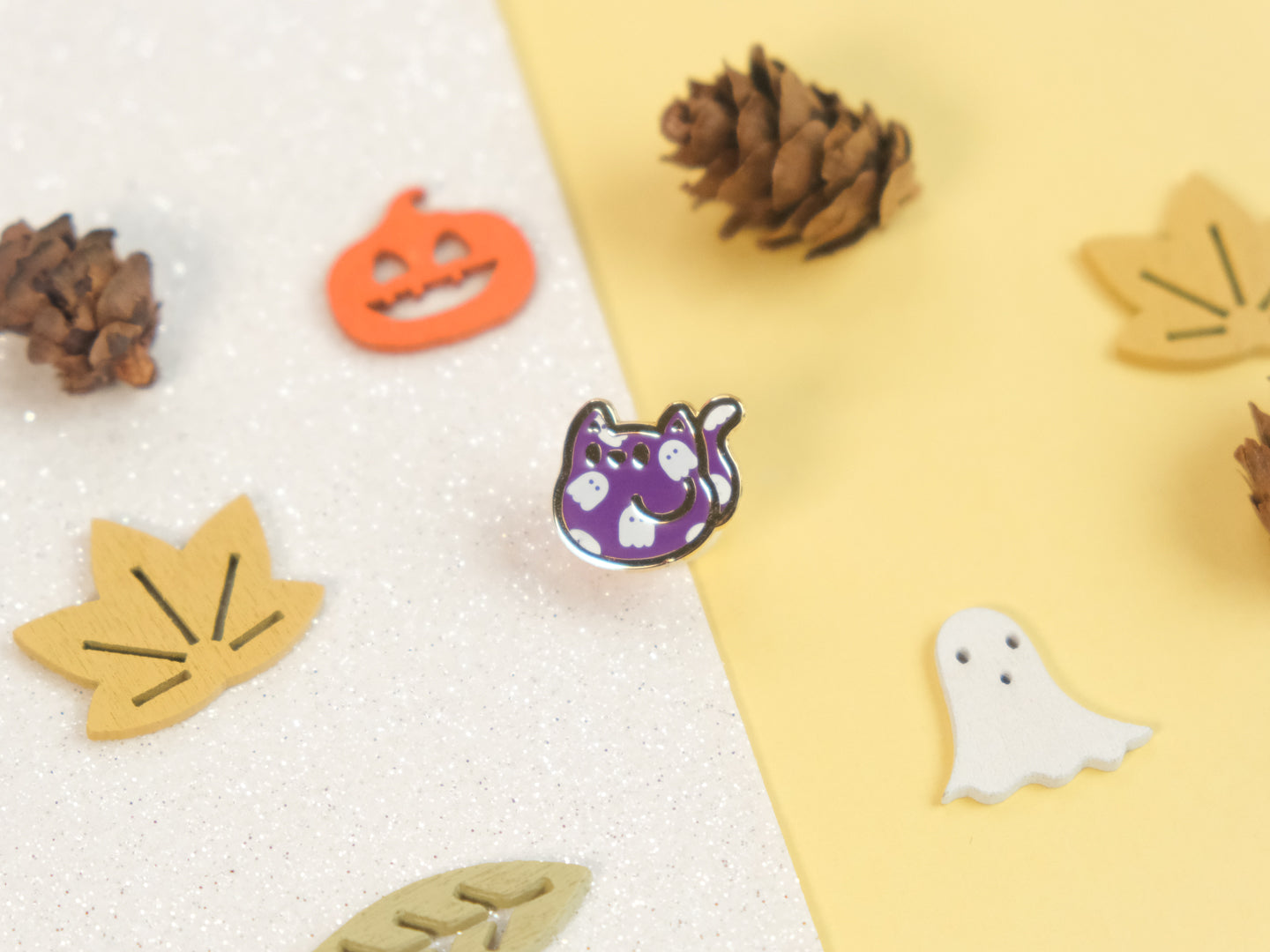 Mini Cute Cat Enamel Pin Haunted by Ghost Purple (LIMITED EDITION)