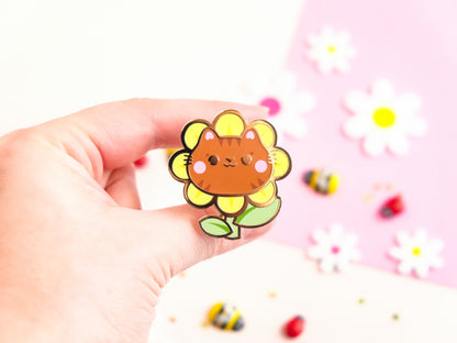 Cute Daisy Orange Cat Head Pins