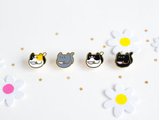 Tiny Fight Cat Enamel Pin with a Knife - Tinycats